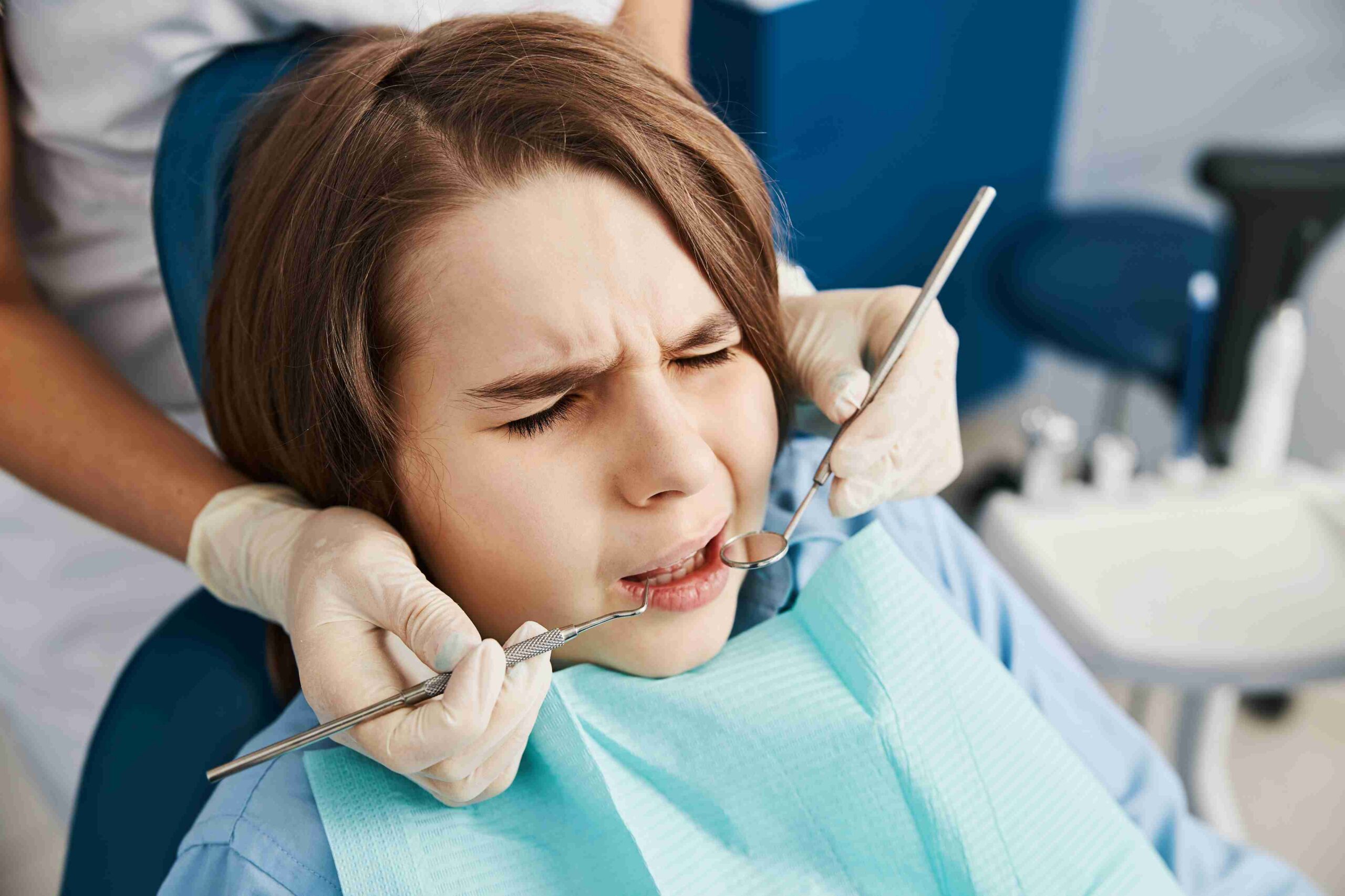Featured image for “When an Emergency Dentist With No Insurance in Livonia, MI, Should Check Tooth Pain”